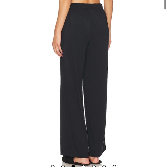 EBERJEY GISELE EVERYDAY STRAIGHT LEG PANT black size medium - Picture 2 of 11